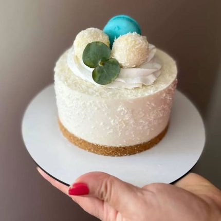Coconut cheesecake